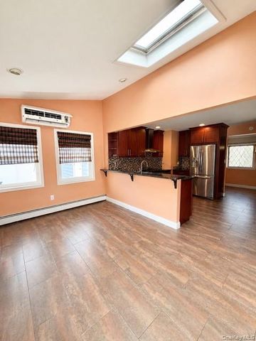 3315 2nd Street, Oceanside, NY 11572