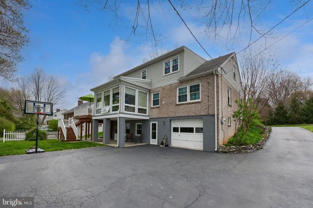 243 PRIMROSE AVE, Lancaster, PA 17601