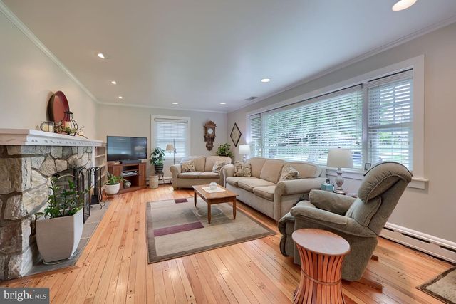243 PRIMROSE AVE, Lancaster, PA 17601