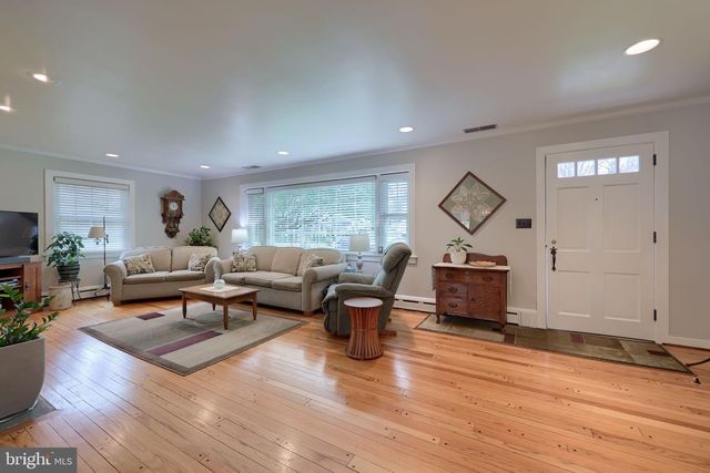 243 PRIMROSE AVE, Lancaster, PA 17601