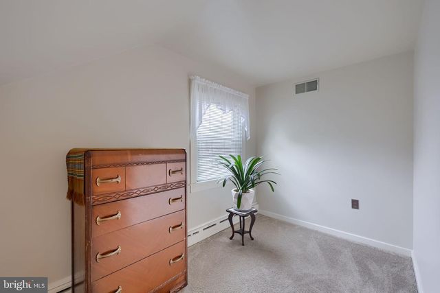 243 PRIMROSE AVE, Lancaster, PA 17601