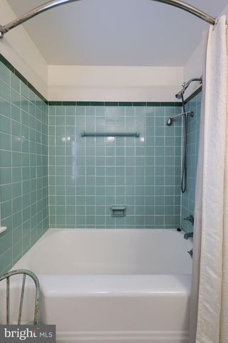 243 PRIMROSE AVE, Lancaster, PA 17601