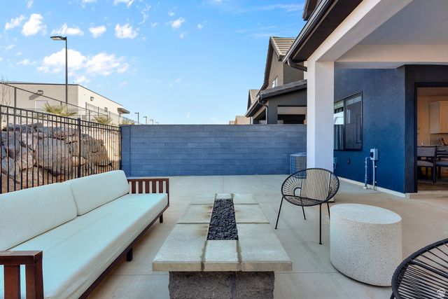 1741 S RIPPLE ROCK DR, Washington, UT 84780