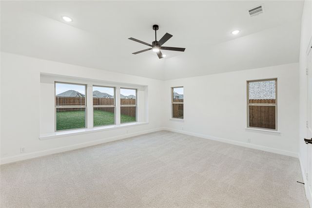 1240 Amberwood Lane, Red Oak, TX 75154