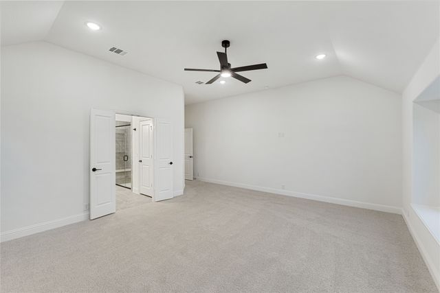 1240 Amberwood Lane, Red Oak, TX 75154