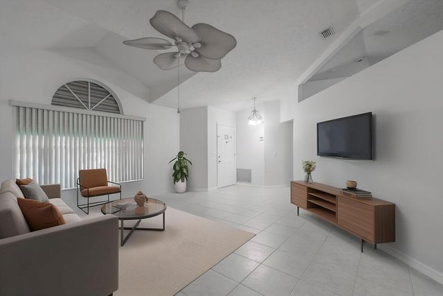 1687 SW Ruiz Terrace, Port St Lucie, FL 34953