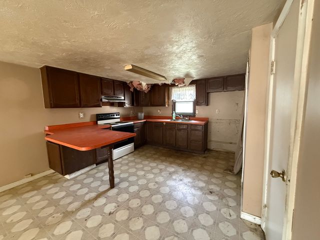 104-106 Gaston Street, Dixon, IL 61021