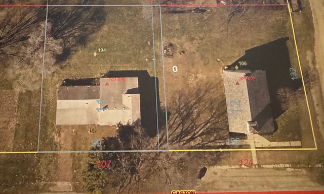 104-106 Gaston Street, Dixon, IL 61021