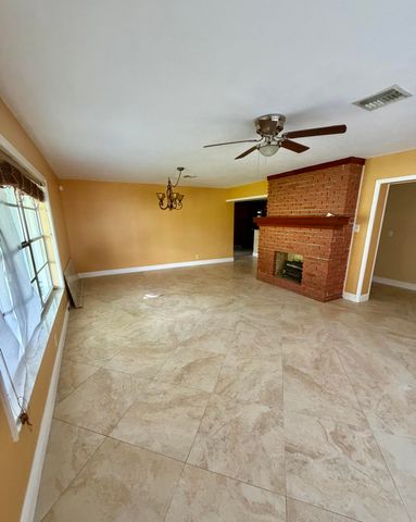 2425 Ceceile Avenue, West Palm Beach, FL 33417
