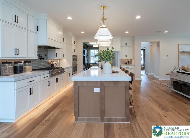 5399 Red Oak Drive, Upper Saucon Twp, PA 18036