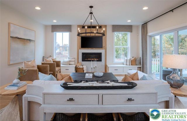 5399 Red Oak Drive, Upper Saucon Twp, PA 18036