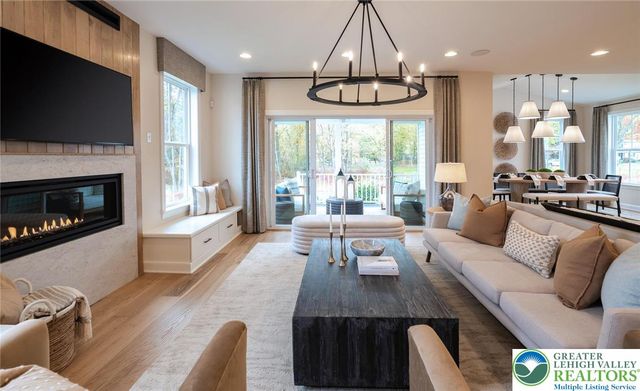 5399 Red Oak Drive, Upper Saucon Twp, PA 18036