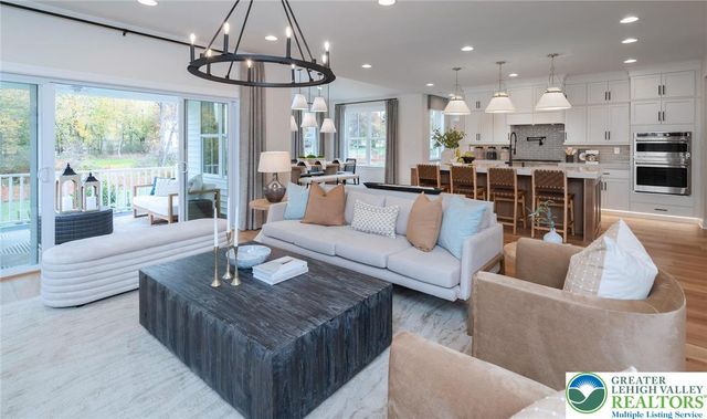 5399 Red Oak Drive, Upper Saucon Twp, PA 18036