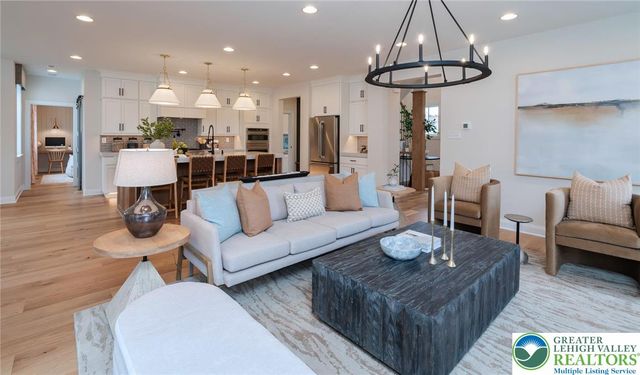 5399 Red Oak Drive, Upper Saucon Twp, PA 18036