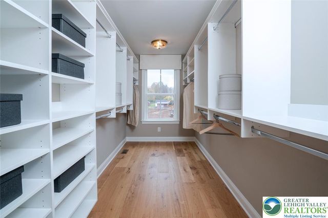 5399 Red Oak Drive, Upper Saucon Twp, PA 18036