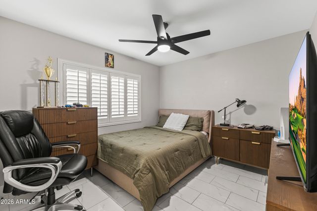 5129 W ECHO Lane, Glendale, AZ 85302