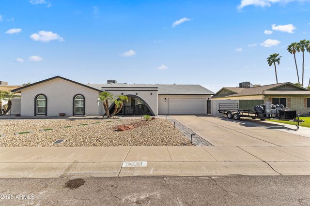 5129 W ECHO Lane, Glendale, AZ 85302