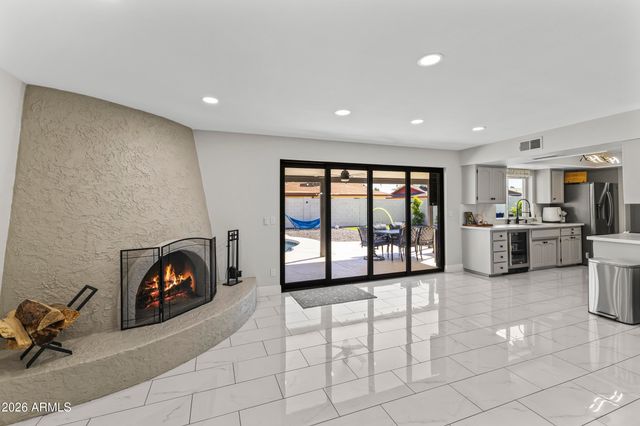 5129 W ECHO Lane, Glendale, AZ 85302