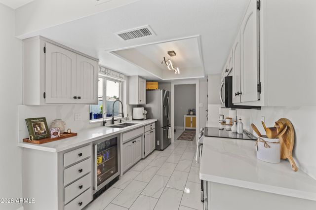 5129 W ECHO Lane, Glendale, AZ 85302