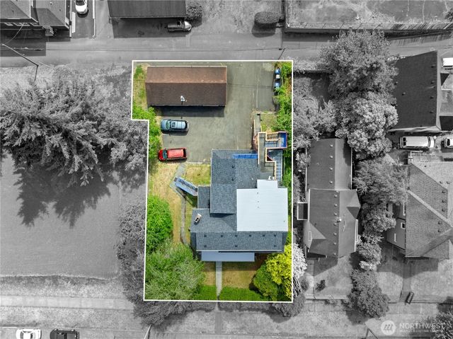 211 E 3rd Street, Aberdeen, WA 98520