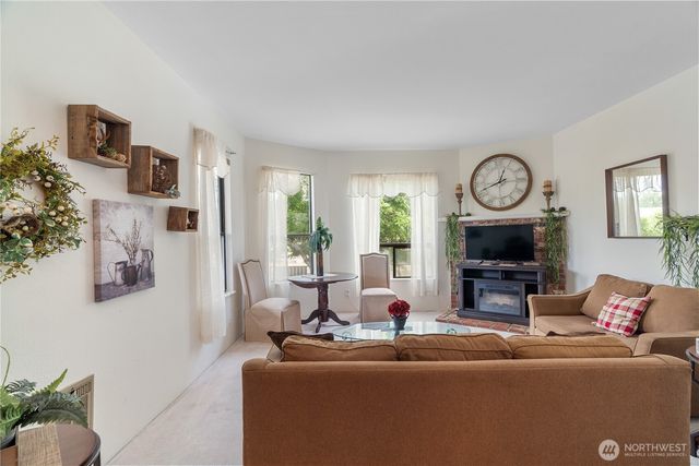 211 E 3rd Street, Aberdeen, WA 98520