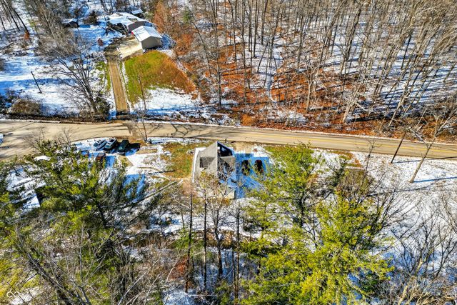 4017 Helmsburg Road, Nashville, IN 47448