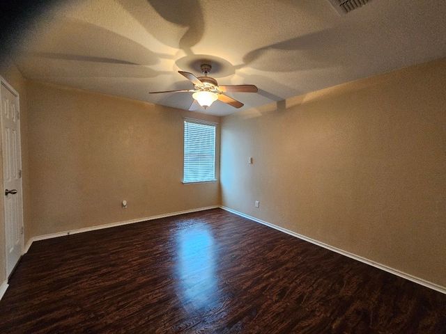 1416 Connie Street, Burleson, TX 76028