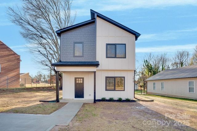 1010 E Lincoln Street, Lincolnton, NC 28092