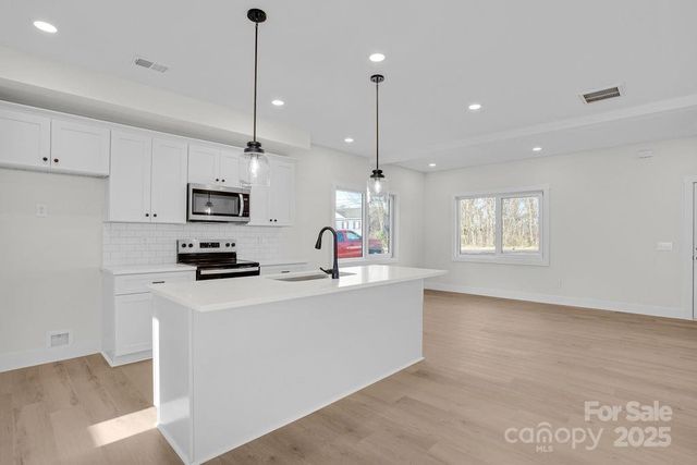 1010 E Lincoln Street, Lincolnton, NC 28092