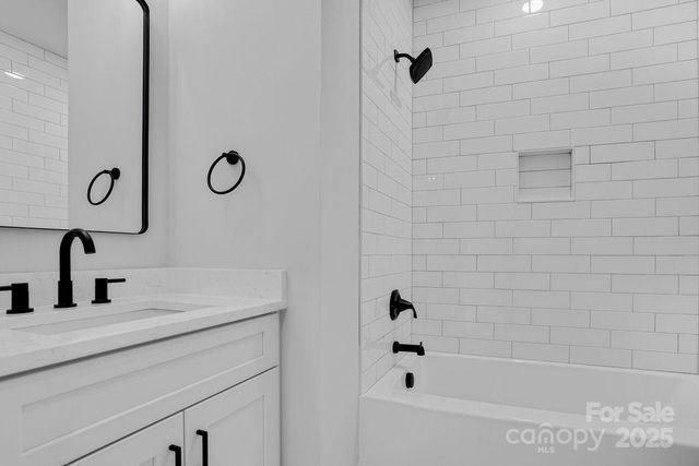 1010 E Lincoln Street, Lincolnton, NC 28092