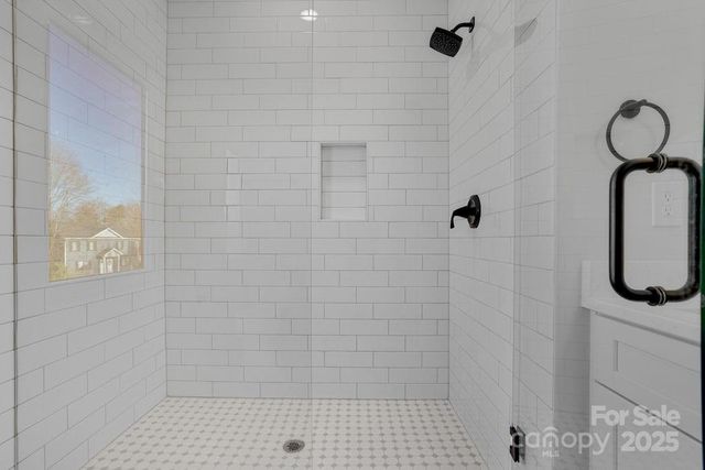 1010 E Lincoln Street, Lincolnton, NC 28092