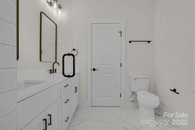 1010 E Lincoln Street, Lincolnton, NC 28092