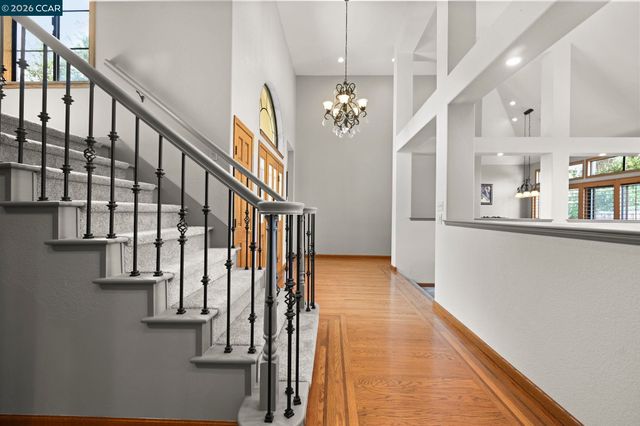 715 Blue Spruce Dr, Danville, CA 94506