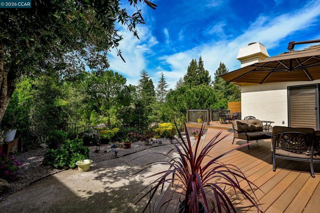 715 Blue Spruce Dr, Danville, CA 94506