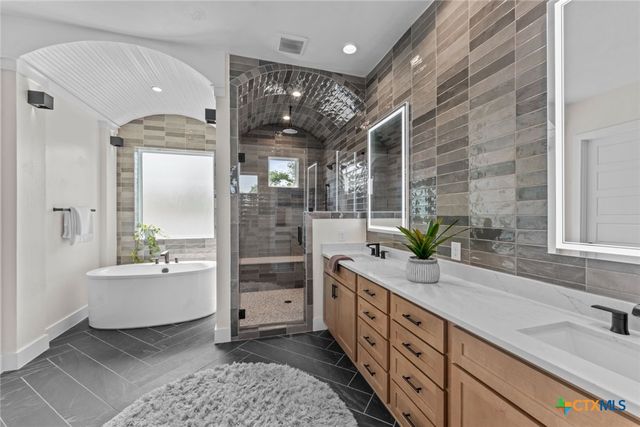 670 Magazine Avenue, New Braunfels, TX 78130