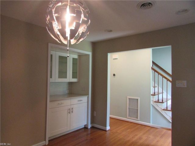 15 Carriage Hill DR, Poquoson, VA 23662