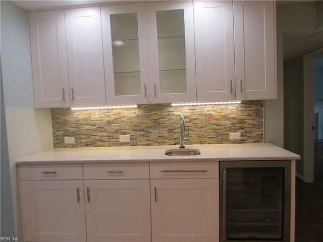 15 Carriage Hill DR, Poquoson, VA 23662