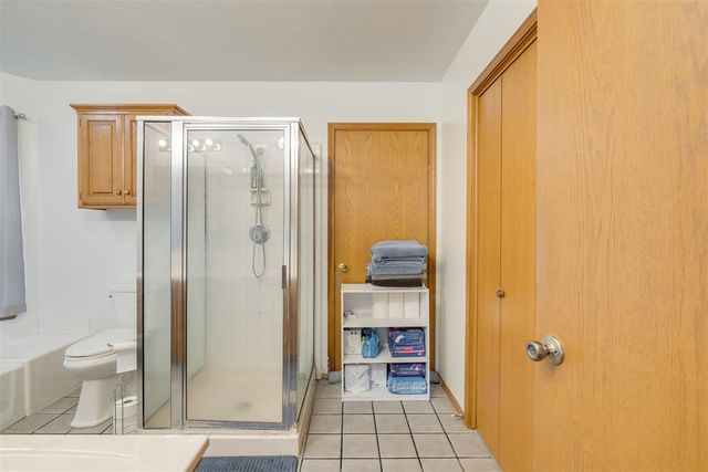 2303 Lakewood Drive, Chickasha, OK 73018