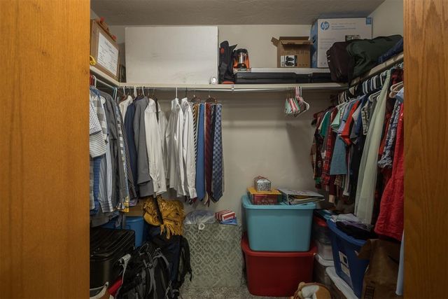 2303 Lakewood Drive, Chickasha, OK 73018