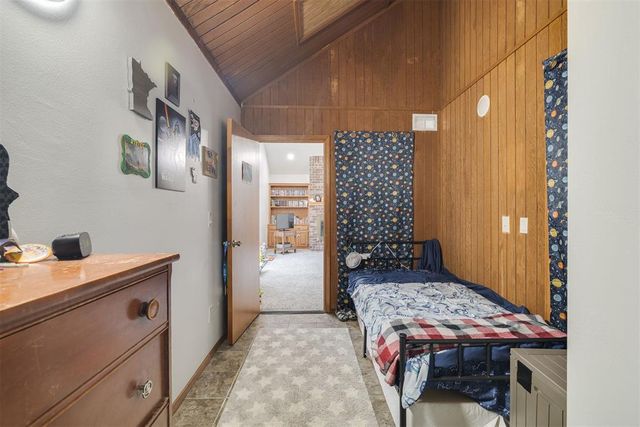 2303 Lakewood Drive, Chickasha, OK 73018