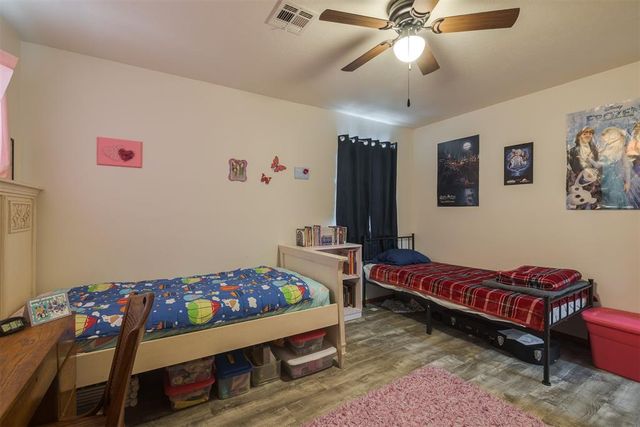 2303 Lakewood Drive, Chickasha, OK 73018