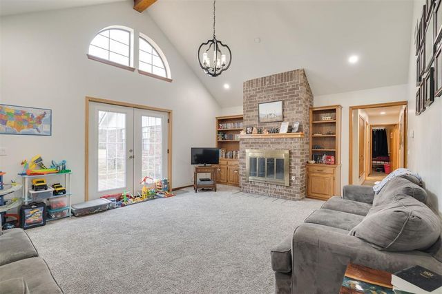 2303 Lakewood Drive, Chickasha, OK 73018