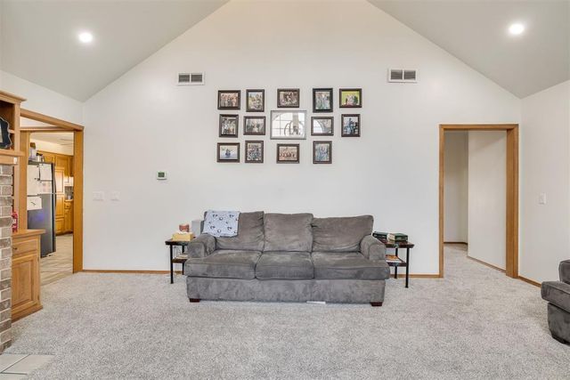 2303 Lakewood Drive, Chickasha, OK 73018