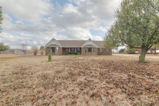 2303 Lakewood Drive, Chickasha, OK 73018