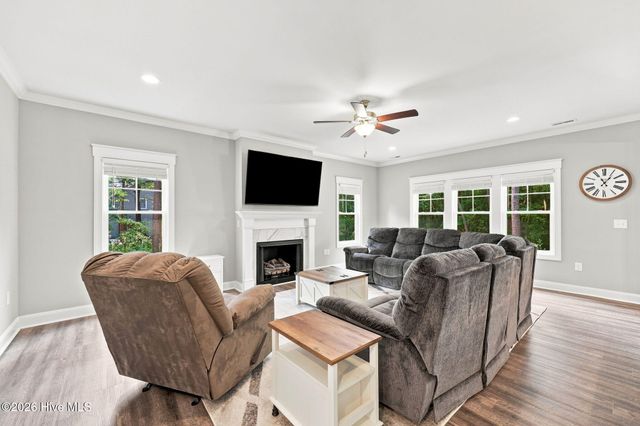 942 Greenbriar Drive, Vass, NC 28394