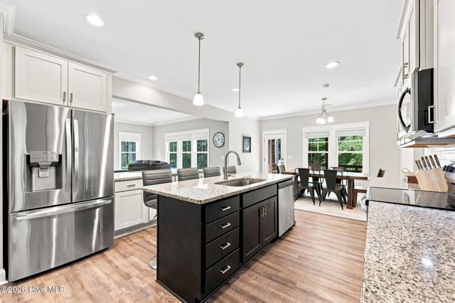 942 Greenbriar Drive, Vass, NC 28394