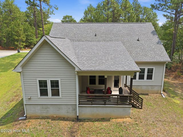 942 Greenbriar Drive, Vass, NC 28394