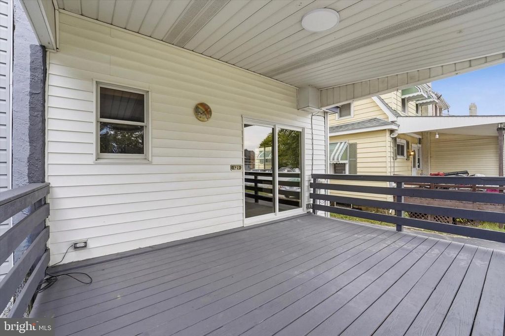 129 N LLANWELLYN AVE, GLENOLDEN, PA 19036 — photo 4