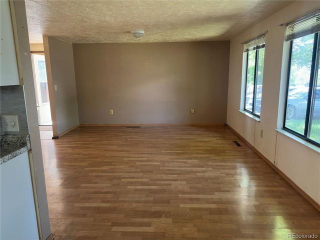 1224 Snowbank Ct, Longmont, CO 80504