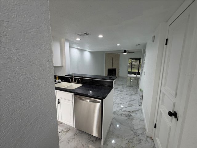 6661 121ST AVENUE G, Largo, FL 33773